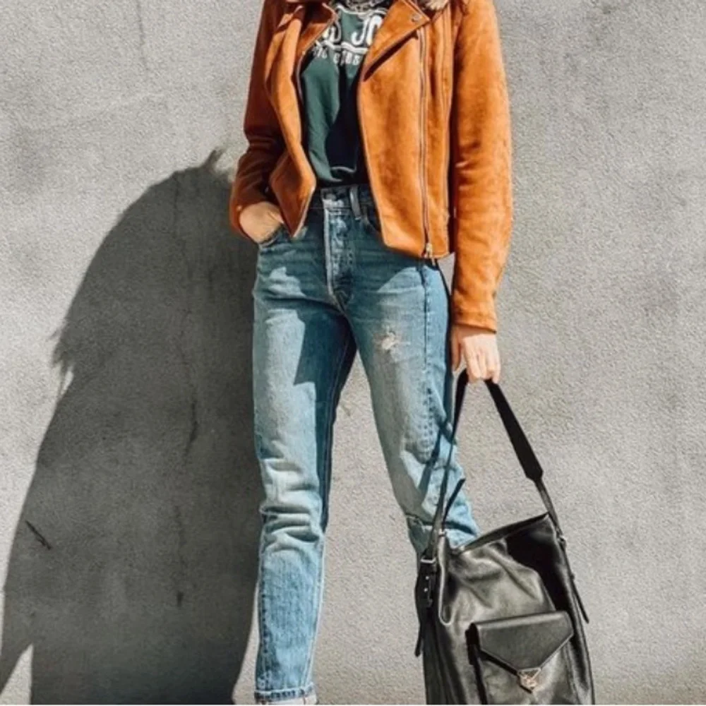 Stella & Dot | Black Leather Covet Bucket Bag - Picture 9 of 12